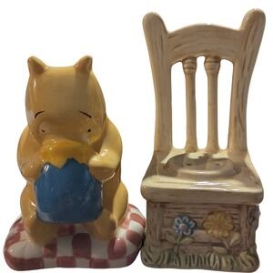 Vintage Disney Winnie the Pooh Treasure Craft Salt & Pepper Shaker Set Honey Pot
